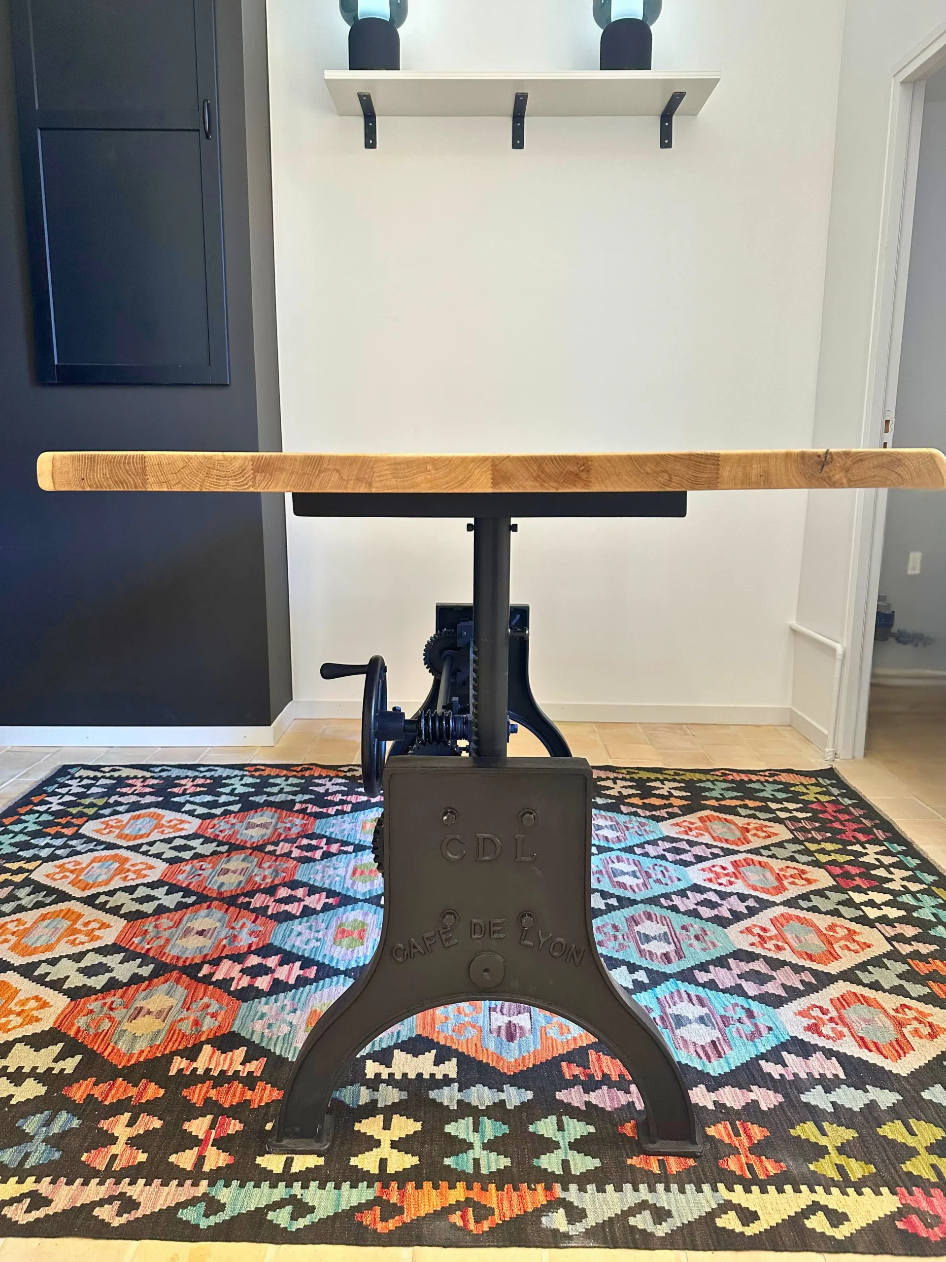 Table à hauteur réglable