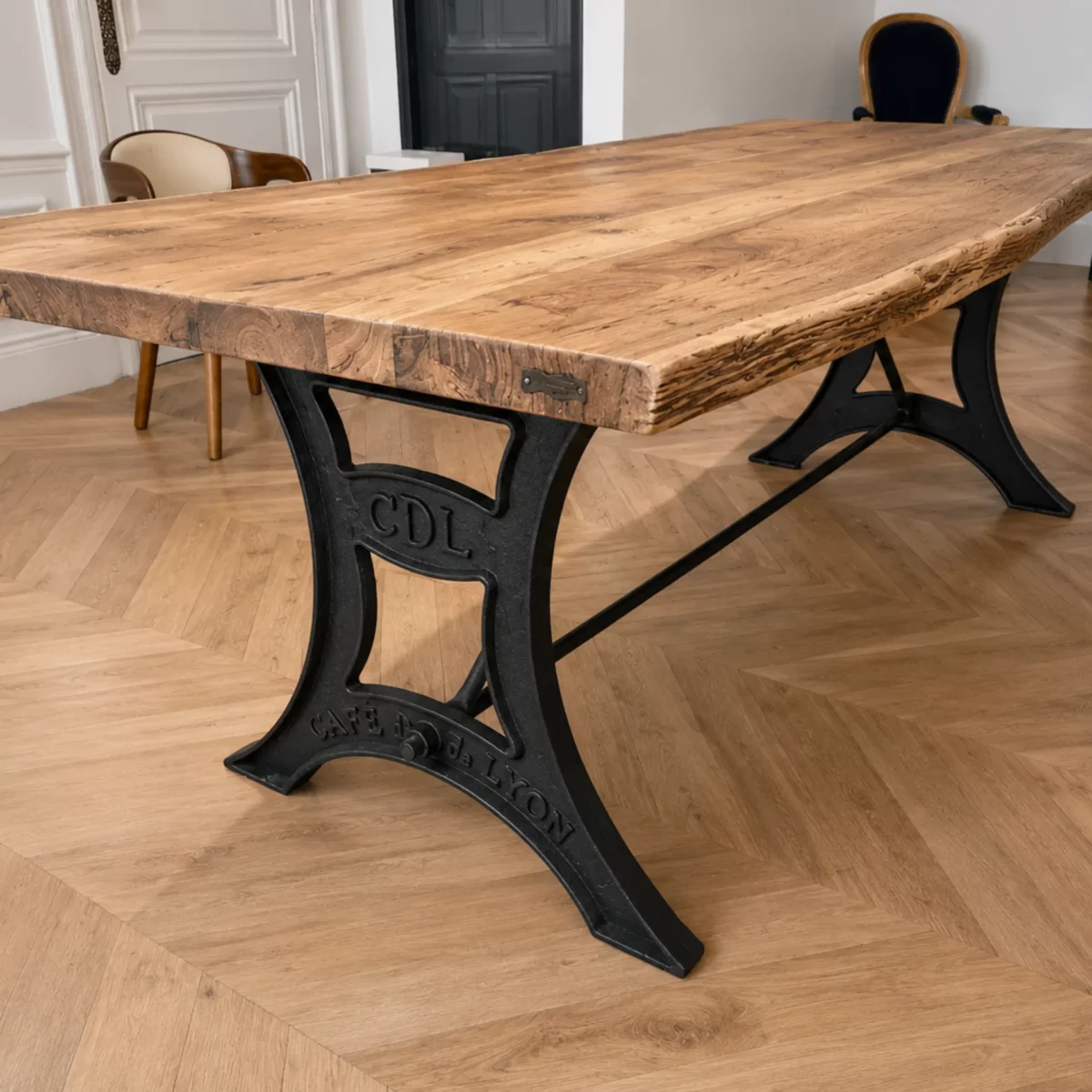Une table sur mesure à Lyon