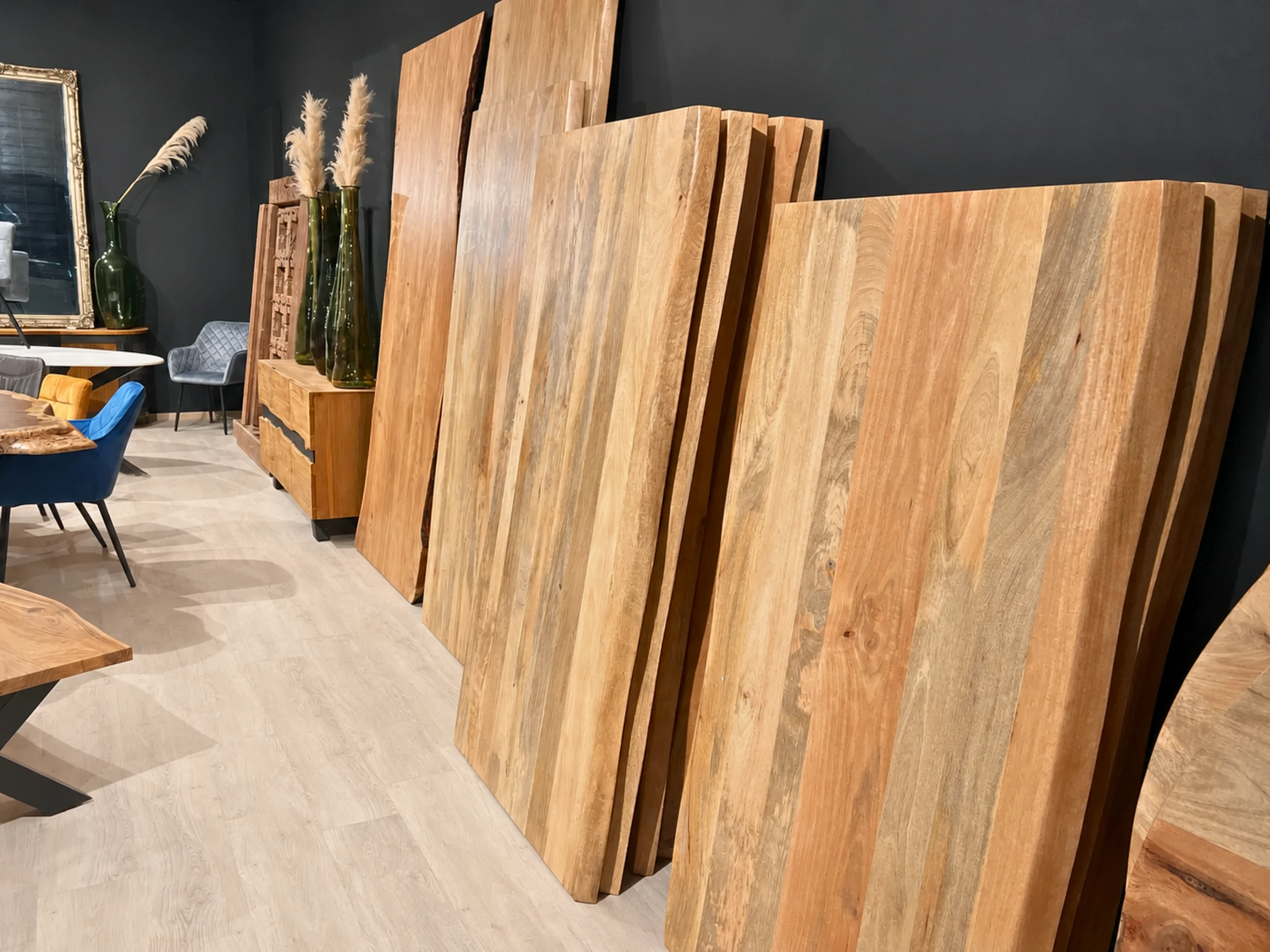 Des plateaux de table en manguier