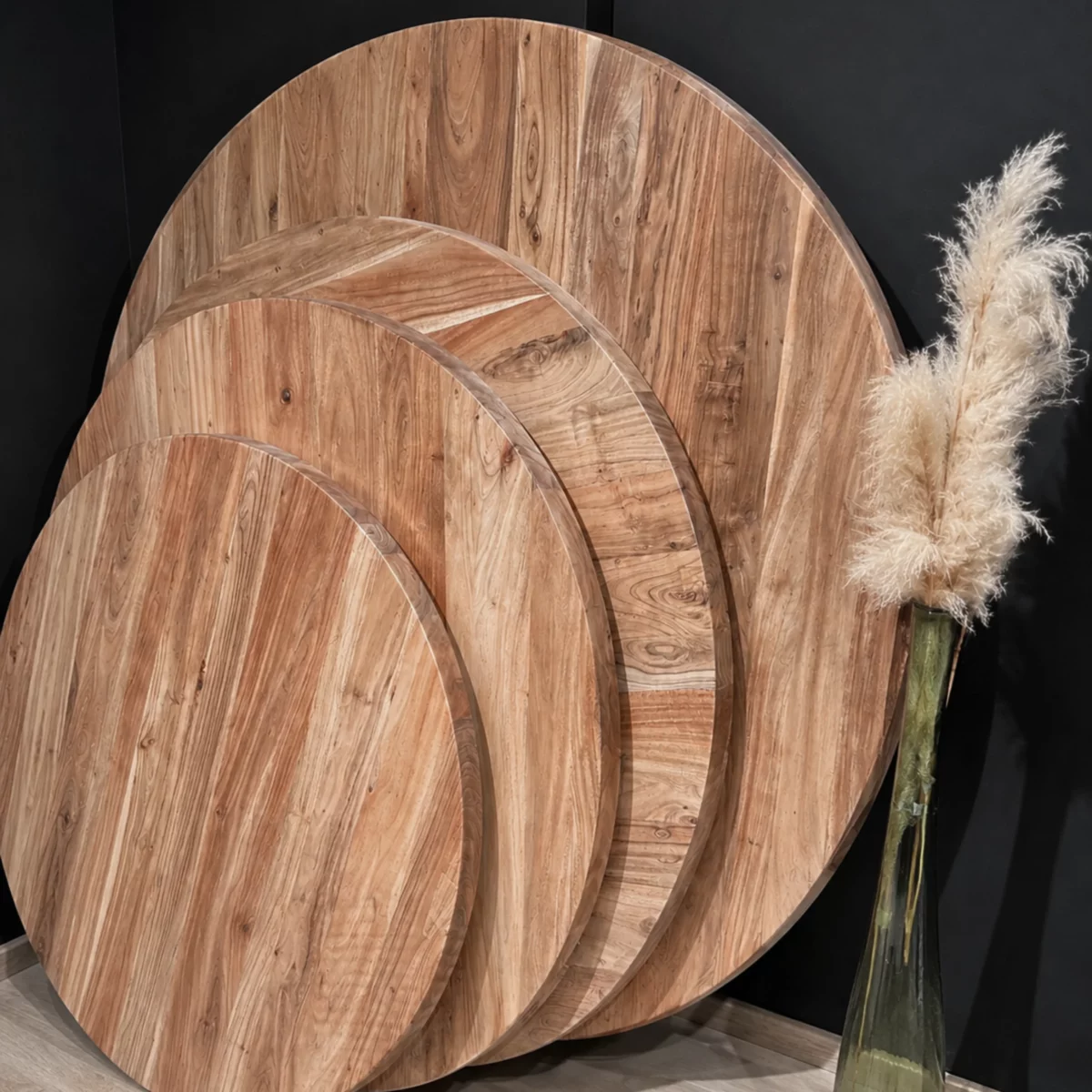 Un plateau de table rond
