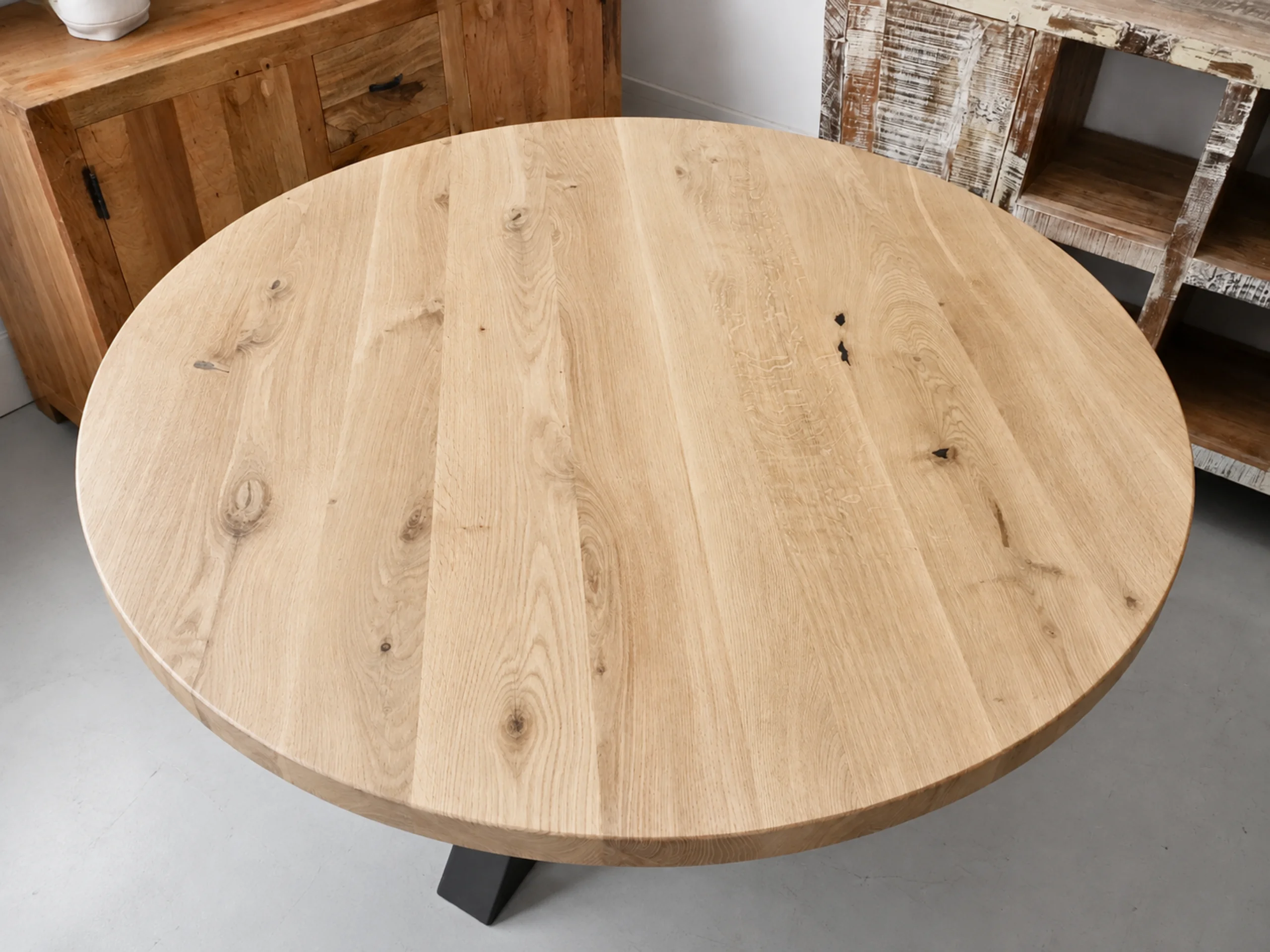 Un plateau rond pour table